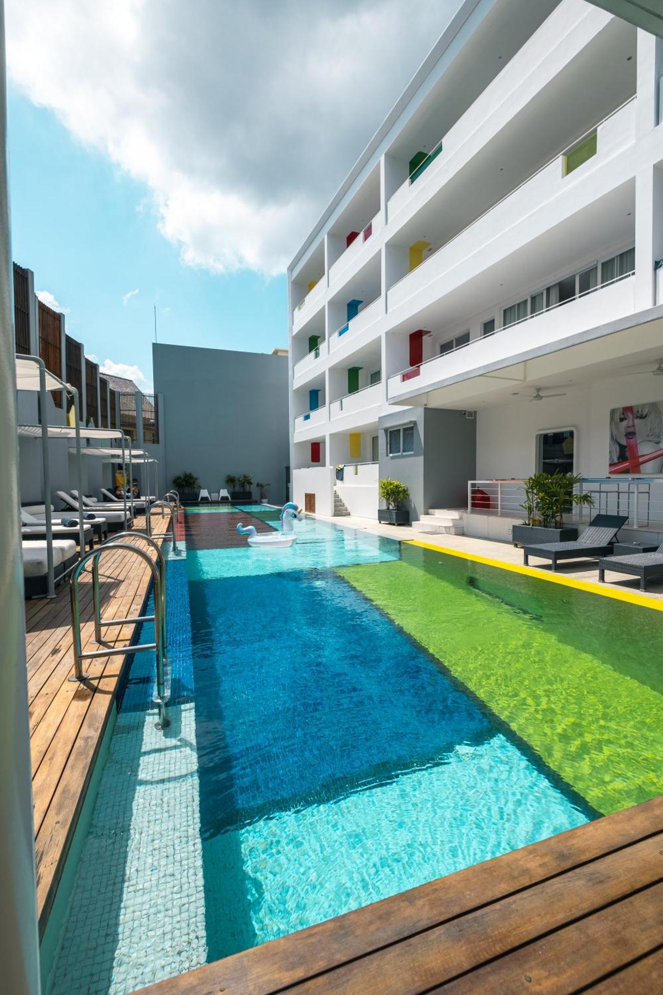Chill Hotel Seminyak Exterior photo